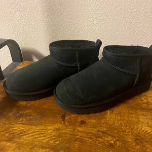 Ugg Ultra Mini Black Booties
